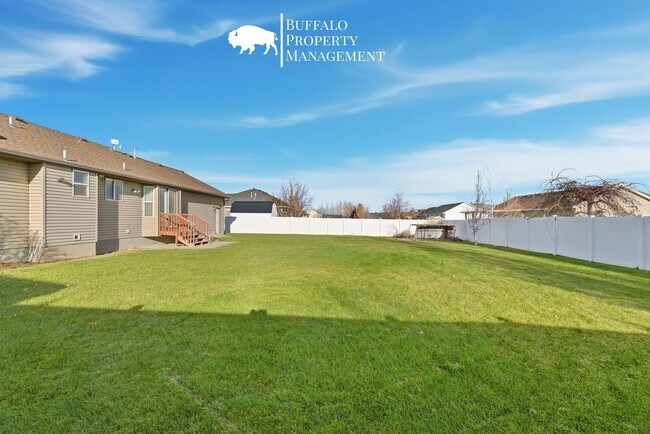 Building Photo - Charming 4-Bedroom Home for Rent in Ammon, ID!