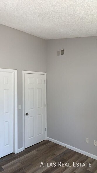 Building Photo - 851 S Uravan Ct
