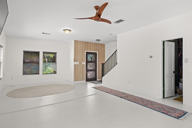Building Photo - 8353 Steamline Cir