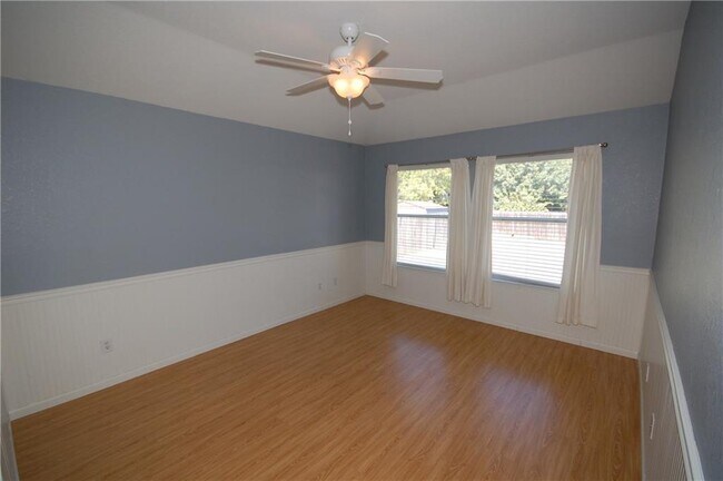 Building Photo - 1202 Pathfinder Way