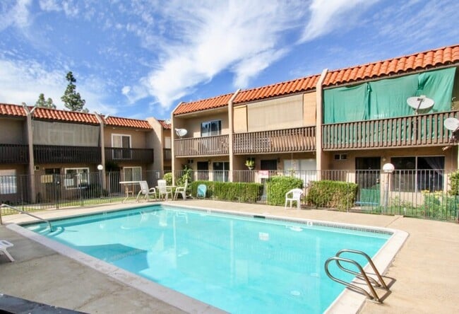 Building Photo - 280 Roanoke Rd