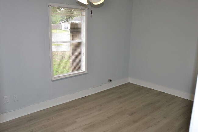 Building Photo - 20522 Burwood Cir