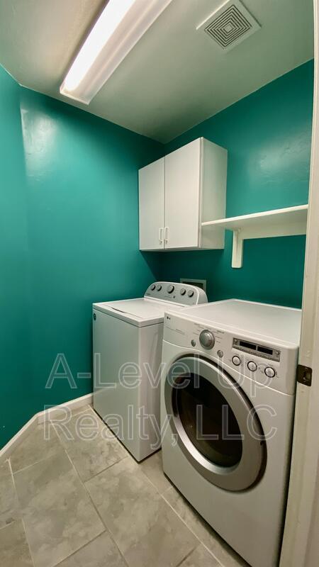 Building Photo - 6839 W Brightwater Way