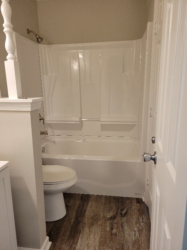 Building Photo - 8323 Roseborough Rd