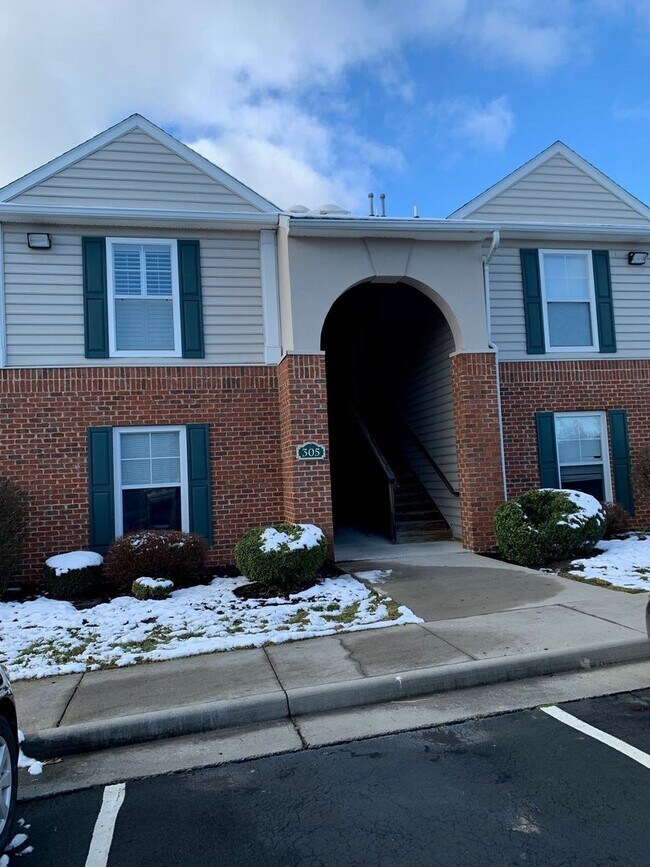 Primary Photo - 1 Bedroom 1 Bath Condo