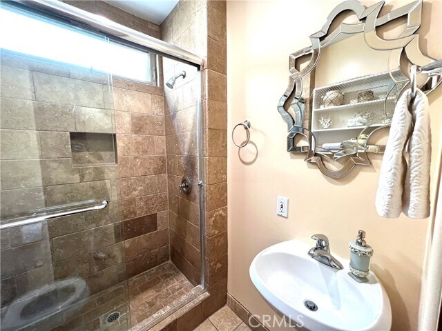 Building Photo - 16782 Bayview Dr