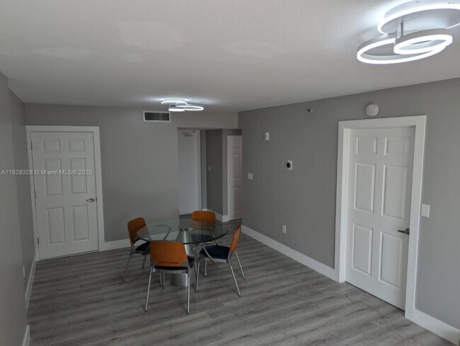 Building Photo - 8888 Collins Ave