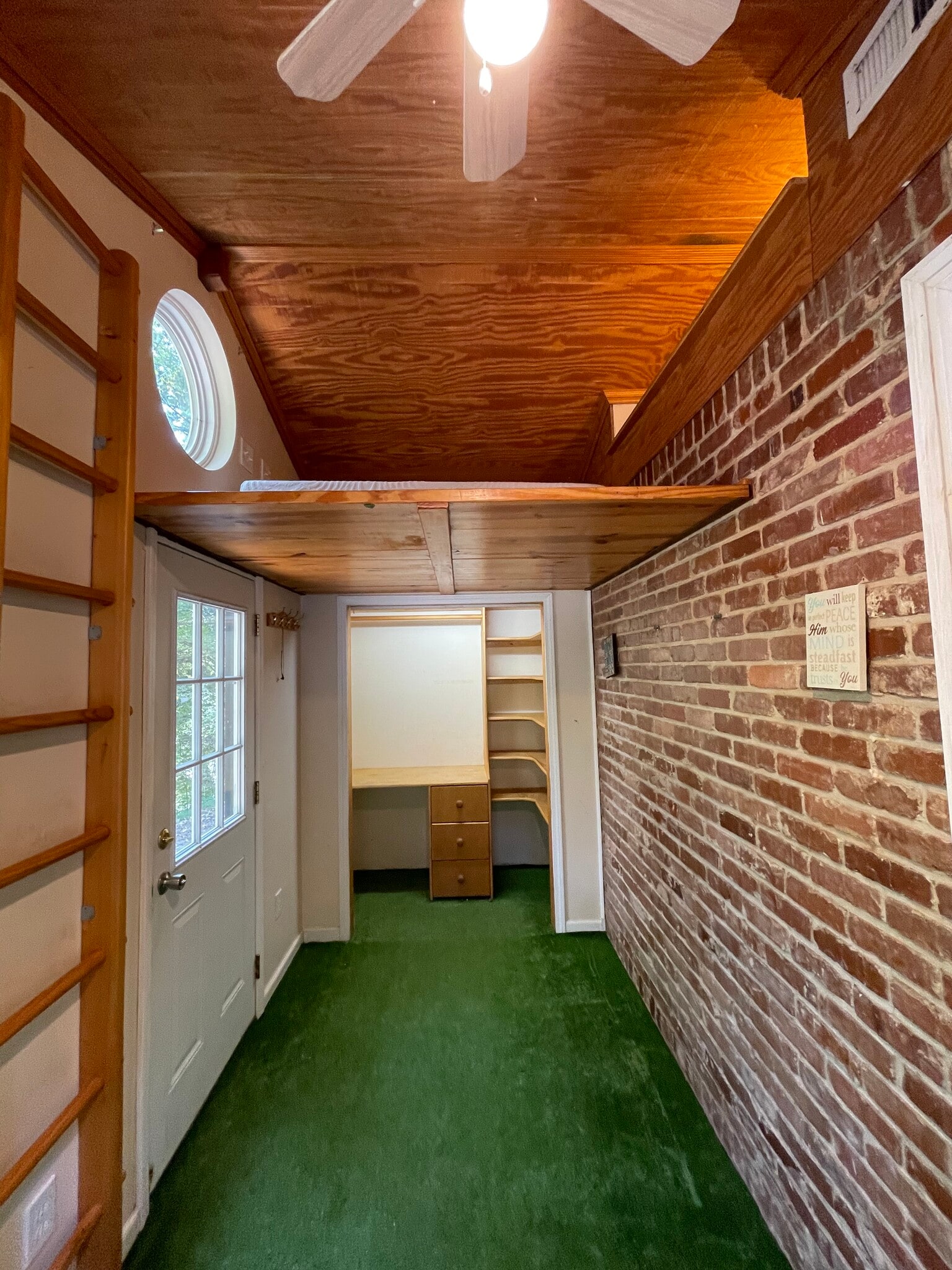 Building Photo - 9750 Owl Nest Rd