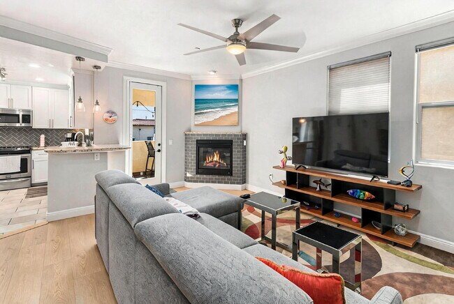 Building Photo - Your Furnished Coastal Escape Awaits!