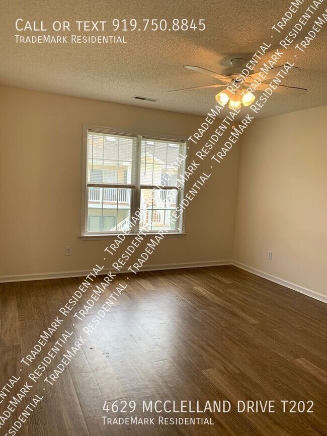 Building Photo - 4629 McClelland Dr