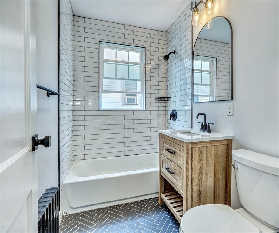 Building Photo - 275 Roslindale Ave