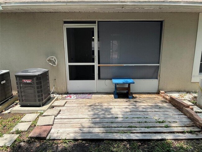 Building Photo - 2194 Cypress Bay Blvd