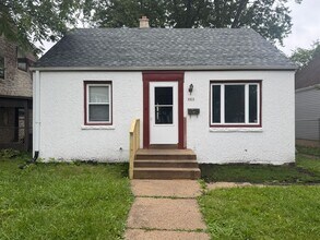 Building Photo - 4422 N 30th St