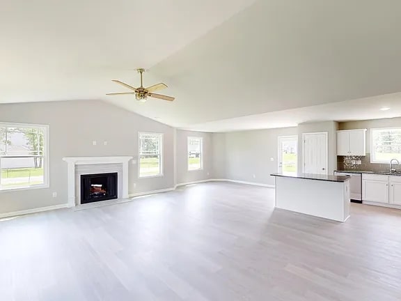Building Photo - 301 Grand Oaks Dr