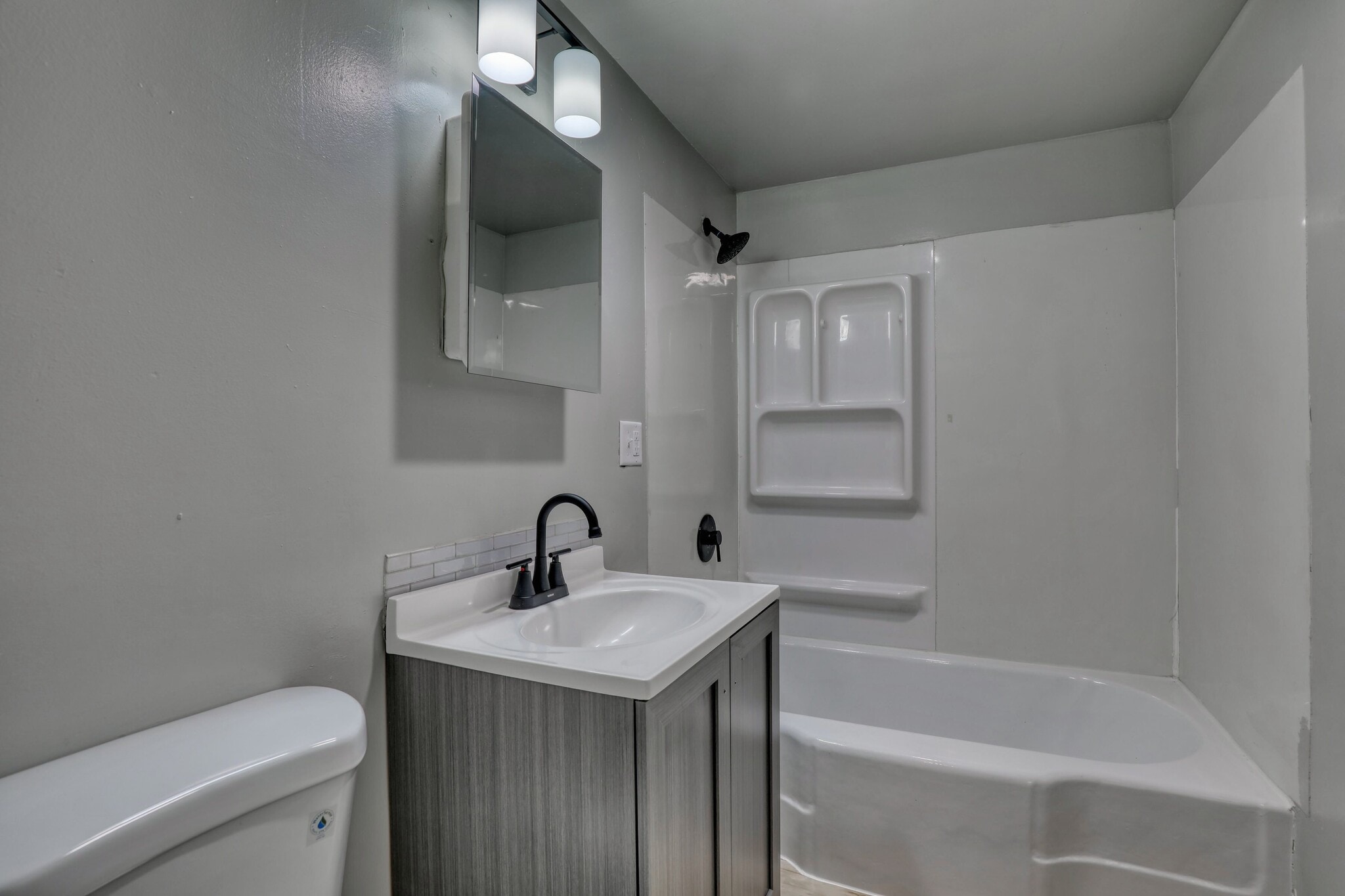 Building Photo - 2213 S 74th St