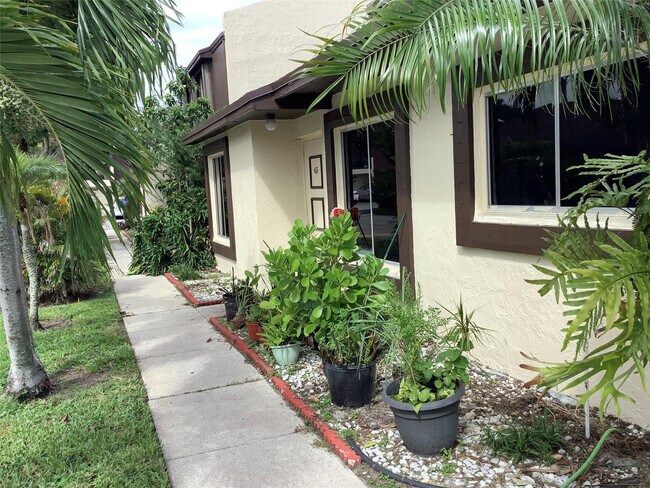 Building Photo - 5280 Bosque Ln