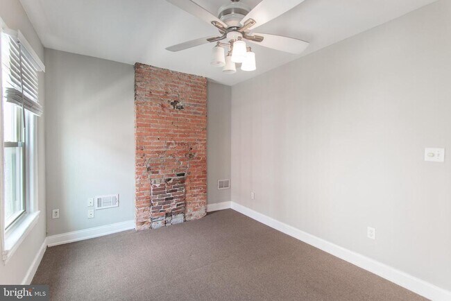 Building Photo - 1606 Rodman St
