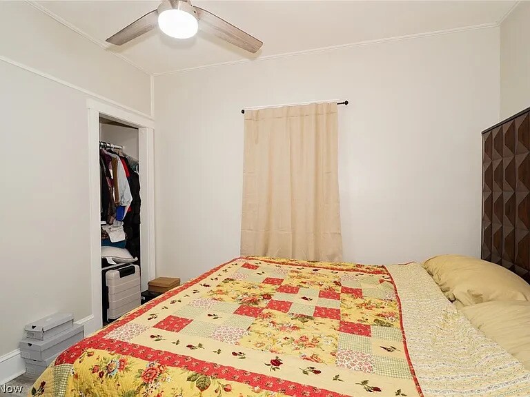 Building Photo - 3647 W 47th St