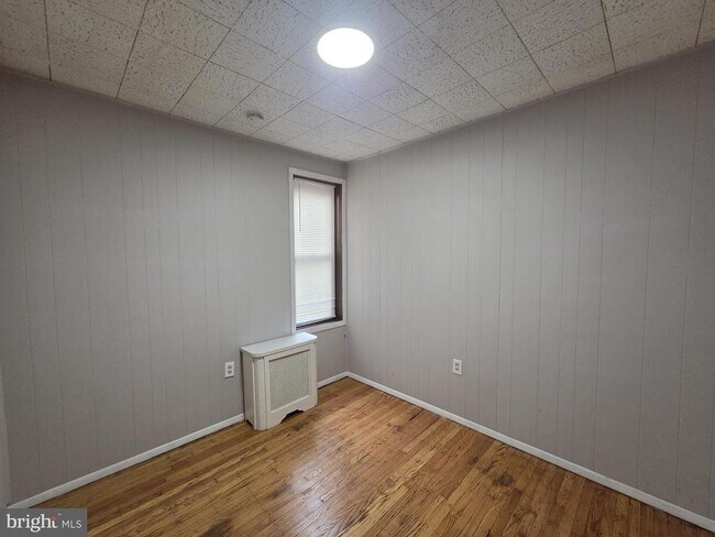 Building Photo - 633 E Allegheny Ave