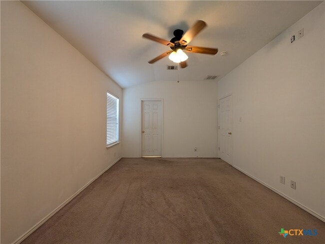 Building Photo - 369 Starling Creek
