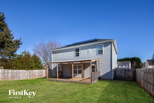 Building Photo - 1544 Pecan Ln