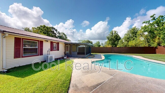 Building Photo - 1648 Rhonda Dr