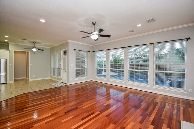 Building Photo - 7902 Silent Forest Dr