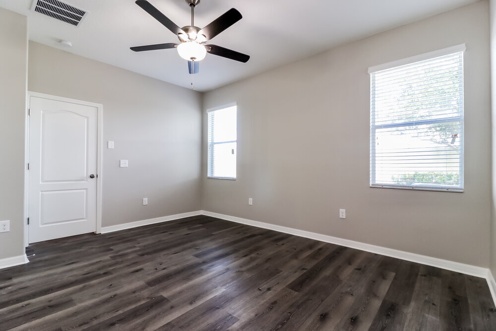 Building Photo - 11622 Lake Blvd