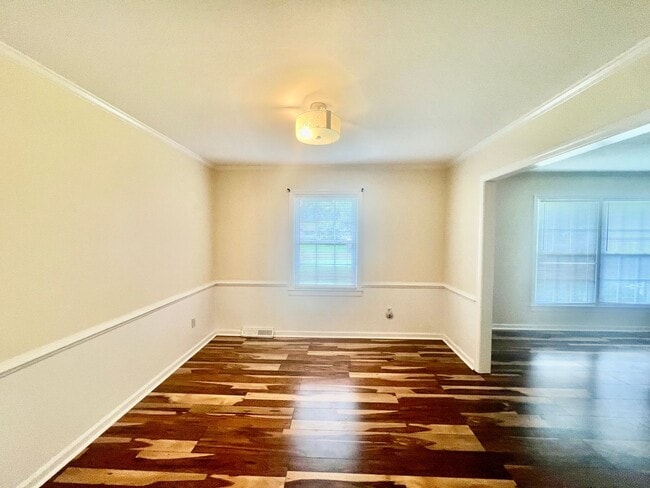 Building Photo - 4 BR, 1 car garage, Very desirable Pine Valley Community and Schools! Fenced yard! Hard wood floo...