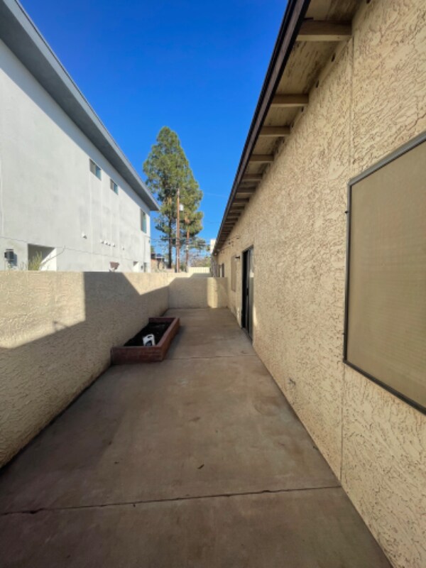 Building Photo - 5115 N 22nd Ave