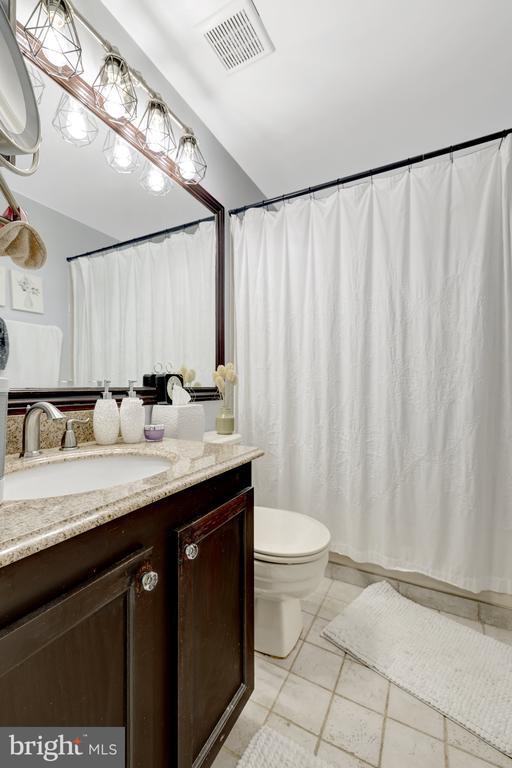 Building Photo - 10205 Ashbrooke Ct