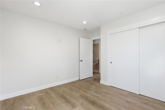 Building Photo - 1206 Kornblum Ave.