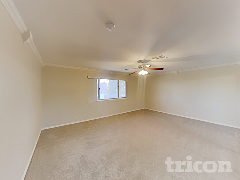 Building Photo - 3746 Terrace Dr