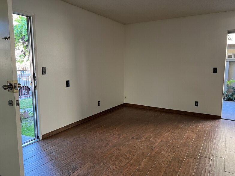 Living Room - 23314 Sesame Street