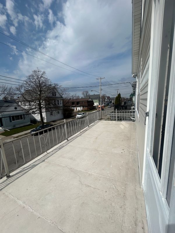 Building Photo - 41 Page St