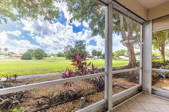 Building Photo - 9080 Lime Bay Blvd