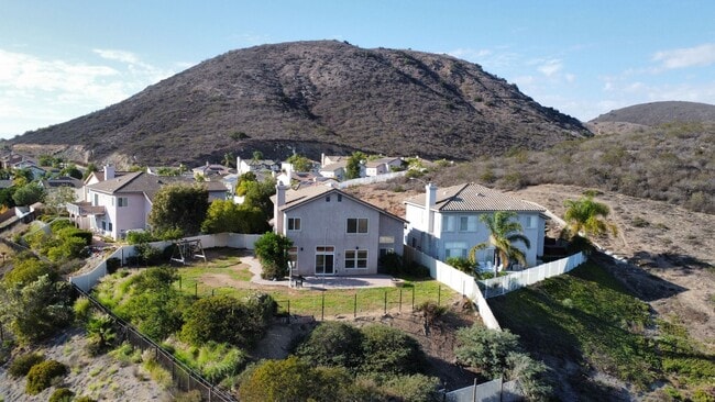 Building Photo - Beautiful 4 bed, 3 bath, 2,726 sqft House in Peaceful San Marcos Neighborhood - Available 11/15