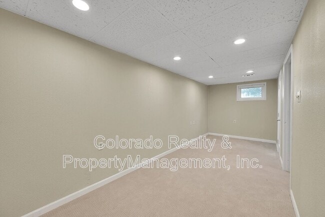 Building Photo - 2430 S Eagle Way