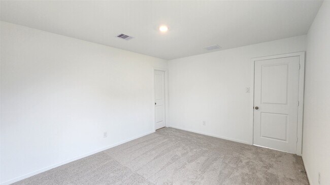 Building Photo - 16723 Old Wagon Wy