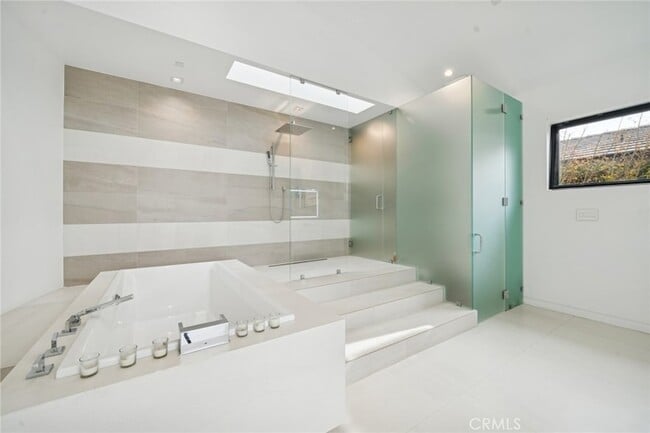 Building Photo - 4607 Perham Rd