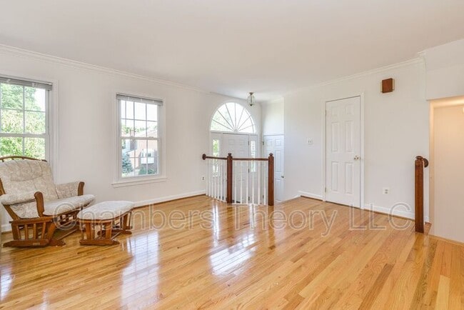Building Photo - 6868 McLean Province Cir