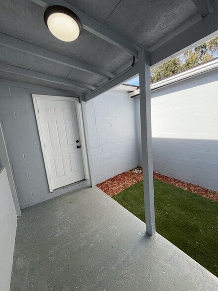 Building Photo - 561 Raleigh St