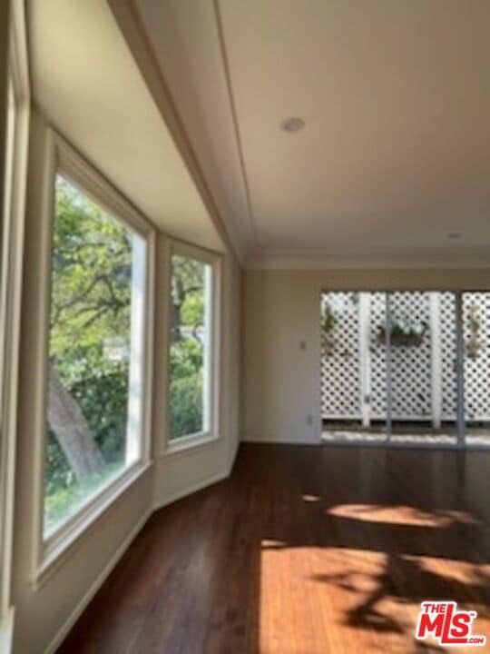 Building Photo - 8967 St Ives Dr