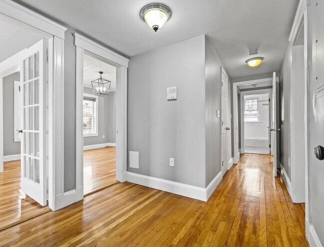Building Photo - 55 Whitten St