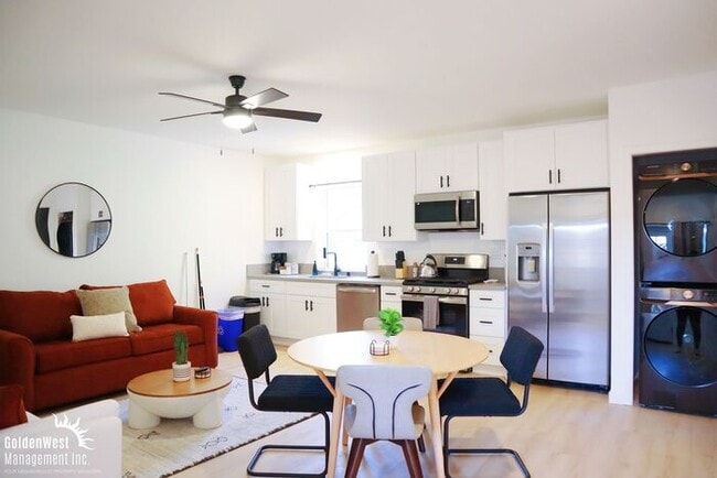 Building Photo - Remodeled 2Bdm 2Ba Unfurnished Downstairs Unit Located in the Heart of San Diego’s Vibrant Old To...