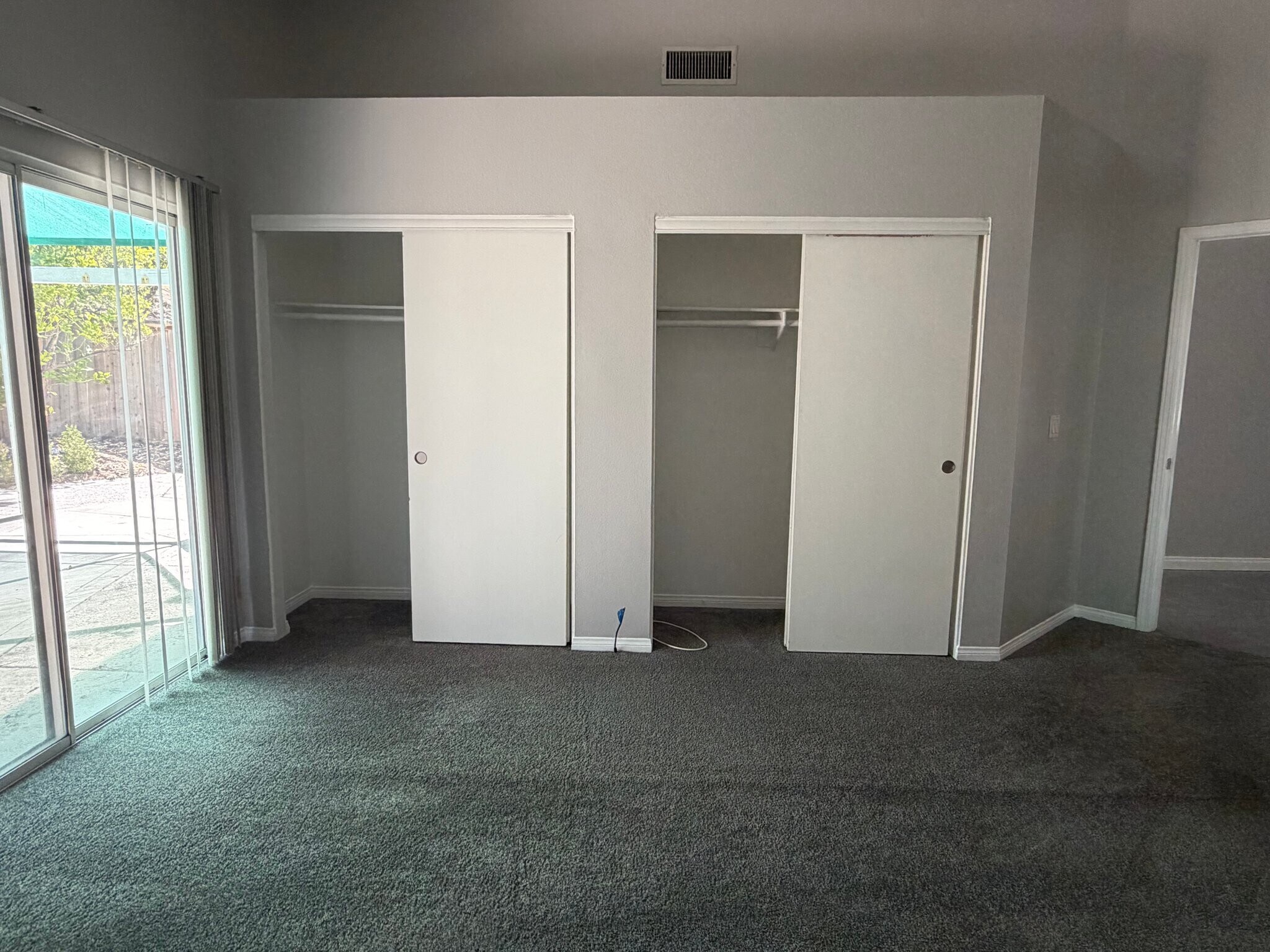 Building Photo - 24056 Golden Pheasant Ln