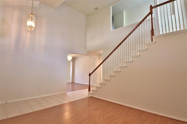 Building Photo - 8316 Diamond Way Ct