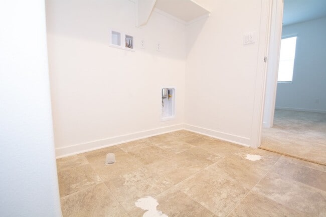 Building Photo - 7039 Mallow Dr