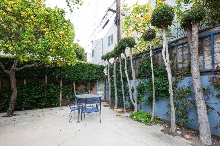 Building Photo - 1806 Washington Way