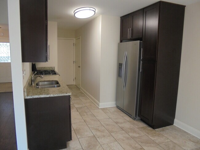 Building Photo - 1534 St Andrews Cir